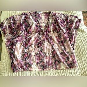 Jennifer Lopez Top Women’s XL  Sheer animal print with attached white tank.